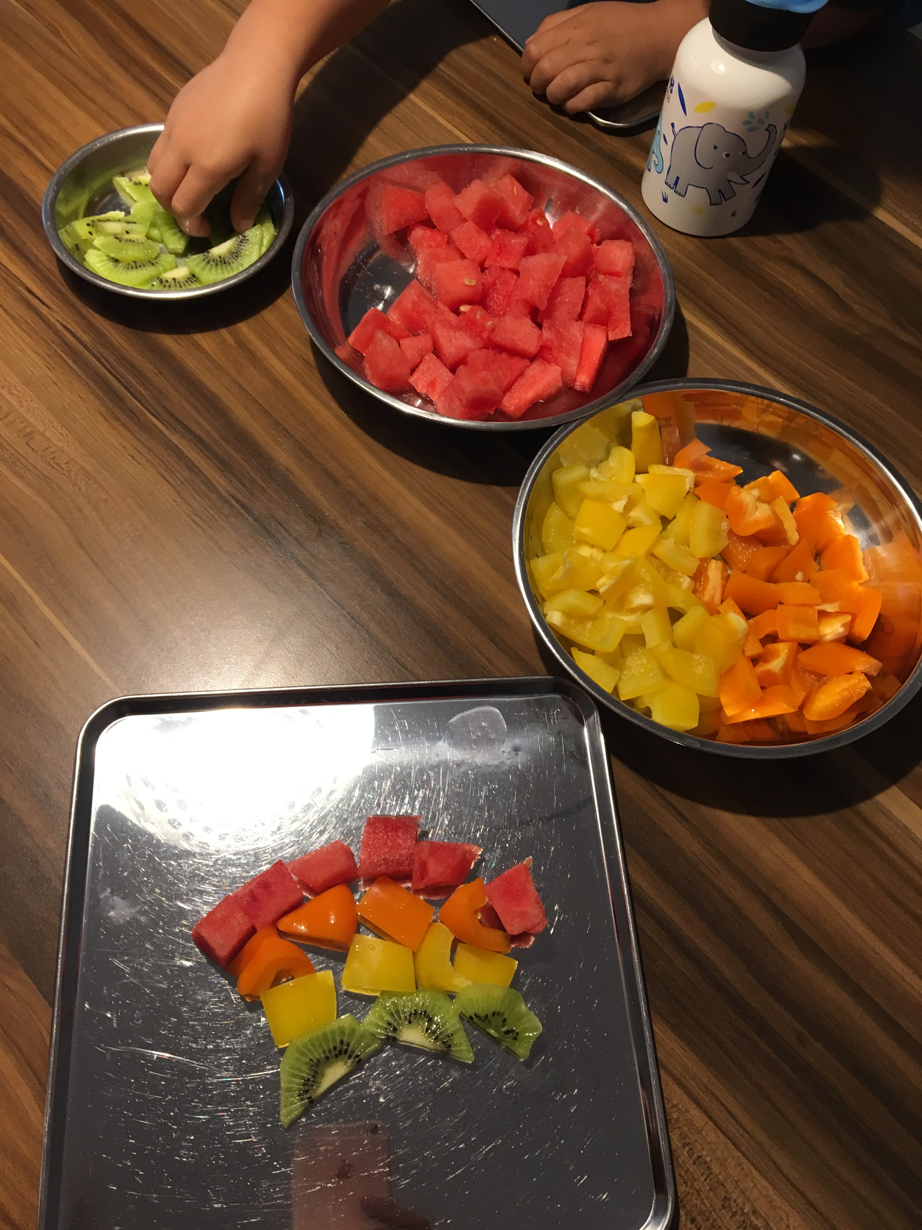 Snack Time - Fruits Rainbow